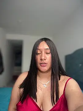 Vyolet  online show from May 17, 2026, 3:19 pm