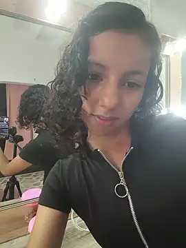 DaliaKhemu online show from June 30, 2026, 1:01 pm
