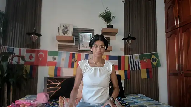 Evaa campbell online show from June 24, 2026, 12:48 pm