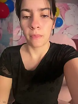 Snapshot of Stefany_LS chatting on June 26, 2026, 1:04 pm Stefany LS online show from June 26, 2026, 1:04 pm