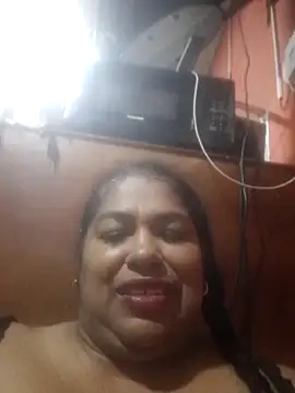 Snapshot of Megansquirt69 chatting on June 19, 2026, 12:59 am Megansquirt69 online show from June 19, 2026, 12:59 am