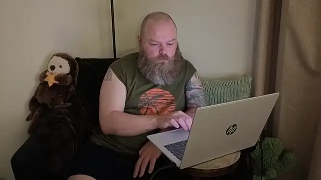 Snapshot of TeddyBearBrian chatting on May 16, 2026, 3:03 am TeddyBearBrian online show from May 16, 2026, 3:03 am