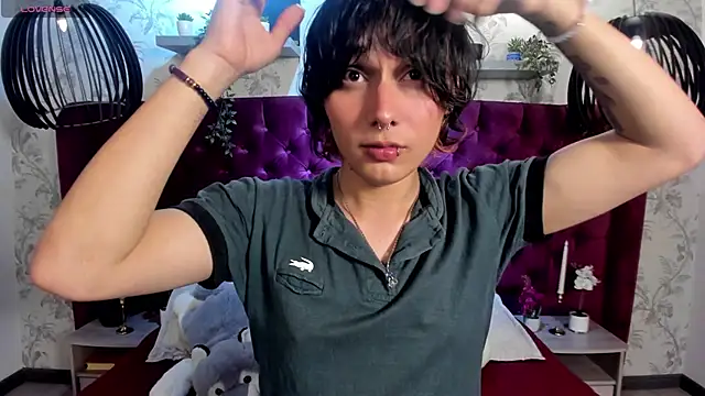Brunodeluca  online show from June 18, 2026, 8:24 pm