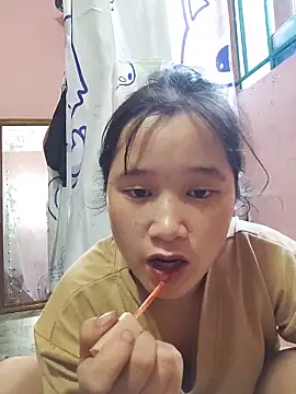 Ninaa01 online show from May 27, 2026, 4:42 am