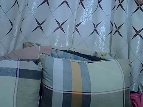 Snapshot of lajoy- chatting on July 8, 2026, 4:28 am lajoy- online show from July 8, 2026, 4:28 am