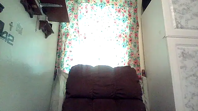 JoeFavorite69 online show from June 1, 2026, 1:46 pm