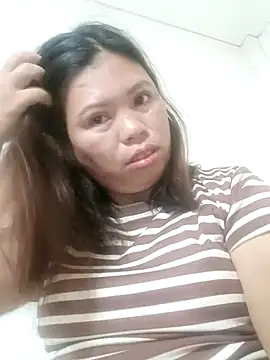 Snapshot of -Yeyi- chatting on June 5, 2026, 9:37 am -Yeyi- online show from June 5, 2026, 9:37 am