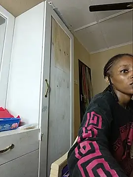 Snapshot of slim_ebon chatting on June 30, 2026, 10:27 am slim ebon online show from June 30, 2026, 10:27 am