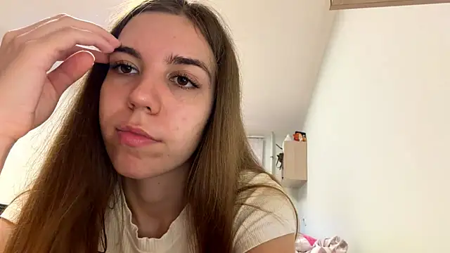 LaurindaStalford online show from July 8, 2026, 5:17 pm