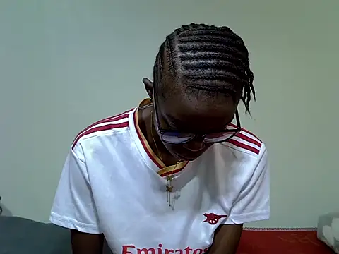 Pretty min online show from June 29, 2026, 7:58 am