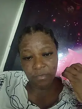 Lolitalepink online show from May 17, 2026, 2:53 am