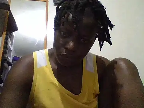 yourdreamgirlT online show from July 6, 2026, 12:18 am
