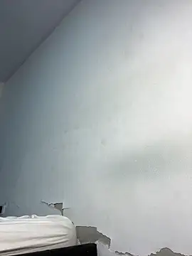 cherrydulce172 online show from May 18, 2026, 2:07 am