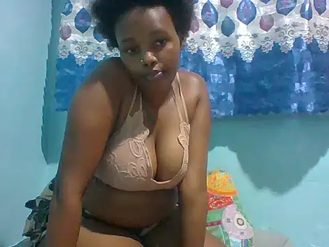 Snapshot of chocolate-pie2 chatting on June 3, 2026, 9:45 am chocolate-pie2 online show from June 3, 2026, 9:45 am