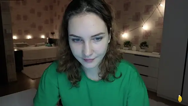 Megan swiftss online show from June 4, 2026, 6:47 pm