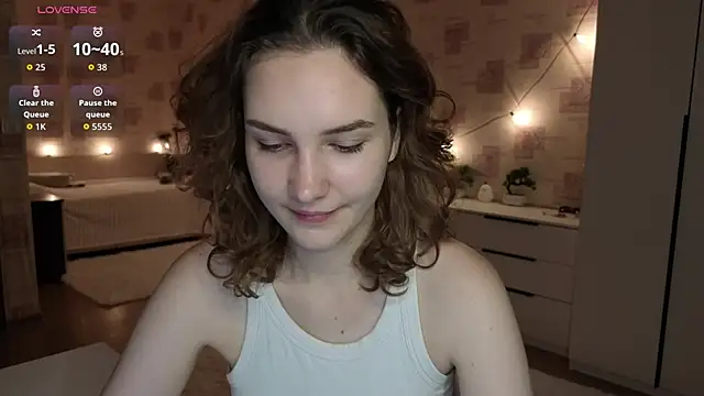 Megan swiftss online show from June 19, 2026, 7:28 pm