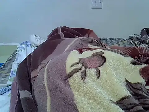 sweetblanka online show from June 24, 2026, 3:38 am