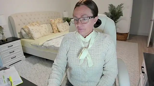 Vika73 online show from May 20, 2026, 11:16 am
