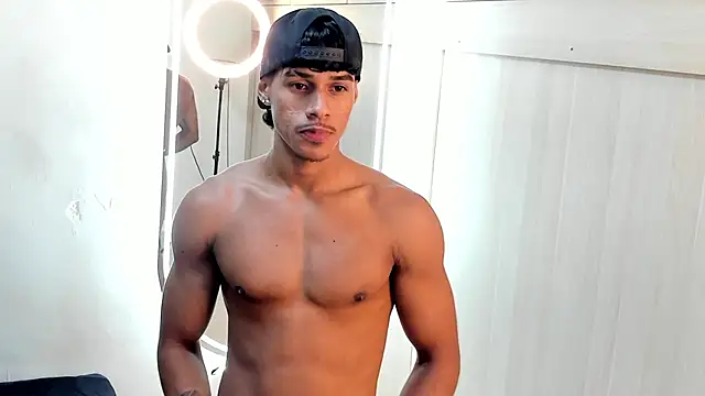 Joao da silva19 online show from June 3, 2026, 2:33 pm