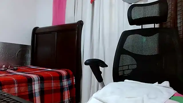 jenny milf69 online show from November 26, 2025, 2:07 pm