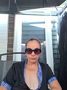 Snapshot of adelinegirly chatting on July 15, 2026, 5:23 am adelinegirly online show from July 15, 2026, 5:23 am