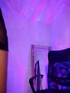 Steff XXXX online show from May 26, 2026, 1:34 am