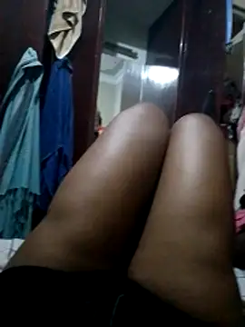sexy slut22 online show from May 19, 2026, 5:52 pm