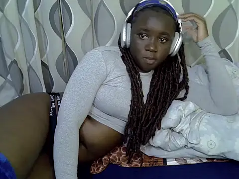 Snapshot of cute_gee5 chatting on June 14, 2026, 8:05 am cute gee5 online show from June 14, 2026, 8:05 am