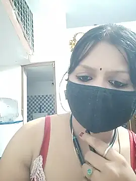 ZOYA-STRIP online show from June 21, 2026, 4:53 pm