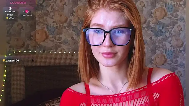Juli Ginger online show from July 13, 2026, 6:38 am