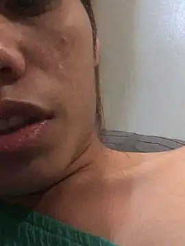 hugecock kate online show from June 17, 2026, 8:21 pm