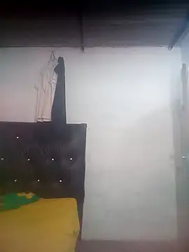 Snapshot of soymartinez2004 chatting on June 8, 2026, 4:29 pm soymartinez2004 online show from June 8, 2026, 4:29 pm