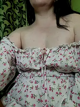 Snapshot of MiaRox chatting on May 20, 2026, 7:47 am MiaRox online show from May 20, 2026, 7:47 am