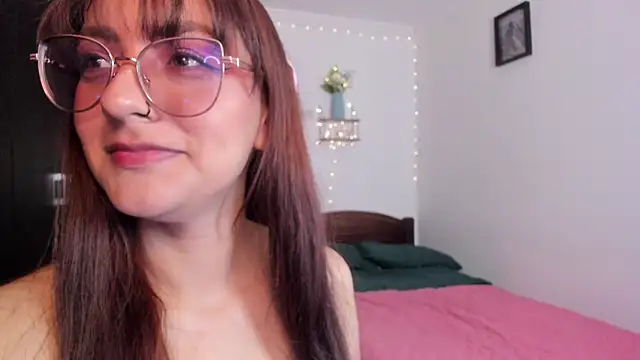 Snapshot of Lucy_Doll85 chatting on June 10, 2026, 11:03 pm Lucy Doll85 online show from June 10, 2026, 11:03 pm
