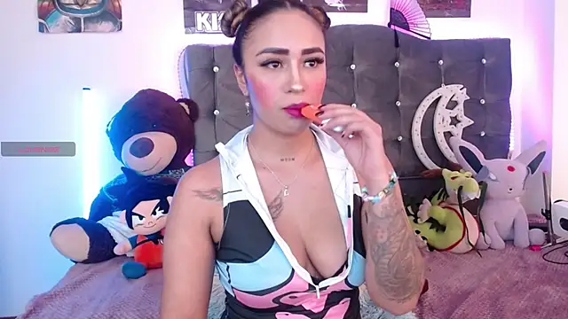 Snapshot of lunabritton chatting on July 18, 2026, 3:54 am lunabritton online show from July 18, 2026, 3:54 am