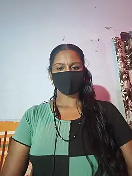 madhushree143 online show from June 14, 2026, 5:04 pm