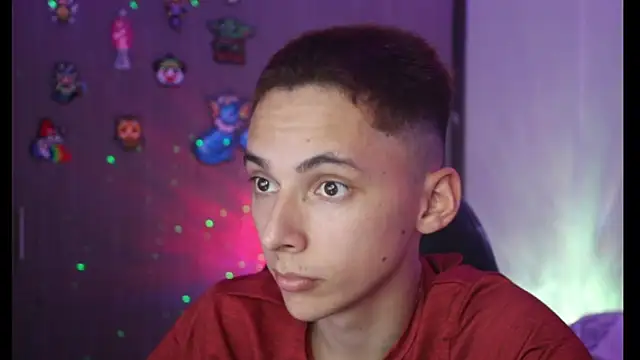 archi love online show from January 29, 2025, 11:04 pm