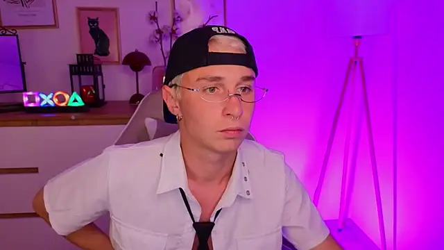 e1v1s online show from June 24, 2026, 9:25 pm