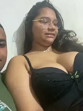 casaloliveira33 online show from June 3, 2026, 7:19 pm