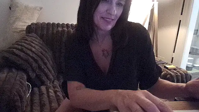 desperatelyseeking online show from June 2, 2026, 2:57 am