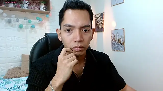 Snapshot of paul_cros chatting on June 19, 2026, 11:25 am paul cros online show from June 19, 2026, 11:25 am