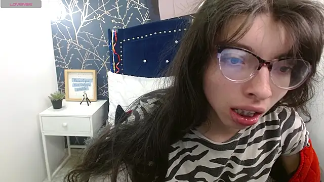 Allyshon  online show from June 29, 2026, 12:05 pm