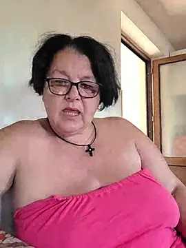 Snapshot of Diana_Diafan chatting on July 2, 2026, 4:51 am Diana Diafan online show from July 2, 2026, 4:51 am