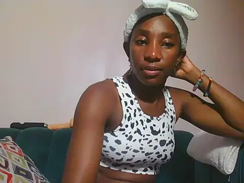 Snapshot of Hornycammy23 chatting on June 4, 2026, 6:08 am Hornycammy23 online show from June 4, 2026, 6:08 am