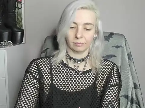 Snapshot of velvetanne chatting on July 2, 2026, 6:41 am velvetanne online show from July 2, 2026, 6:41 am