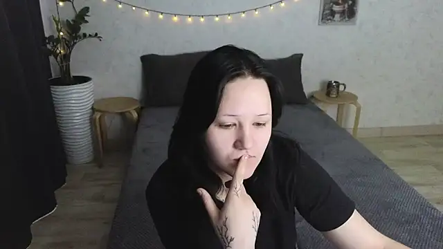 Snapshot of Tori_cute chatting on June 23, 2026, 2:31 am Tori cute online show from June 23, 2026, 2:31 am