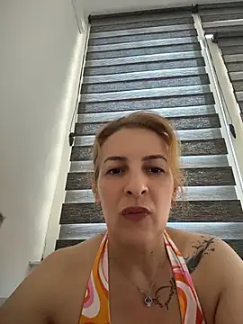 Snapshot of Hot-Milf4U chatting on July 14, 2026, 2:56 pm Hot-Milf4U online show from July 14, 2026, 2:56 pm
