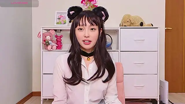 Nekopi 222 online show from June 15, 2026, 2:47 am