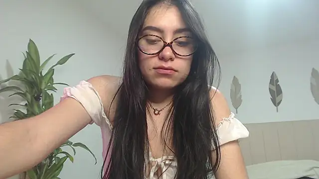 Snapshot of srta_karla98 chatting on May 20, 2026, 9:32 pm srta karla98 online show from May 20, 2026, 9:32 pm