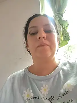 Snapshot of Meganmeow1 chatting on July 9, 2026, 8:24 pm Meganmeow1 online show from July 9, 2026, 8:24 pm